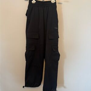 Five Dance Cargo Pants, size Youth Large